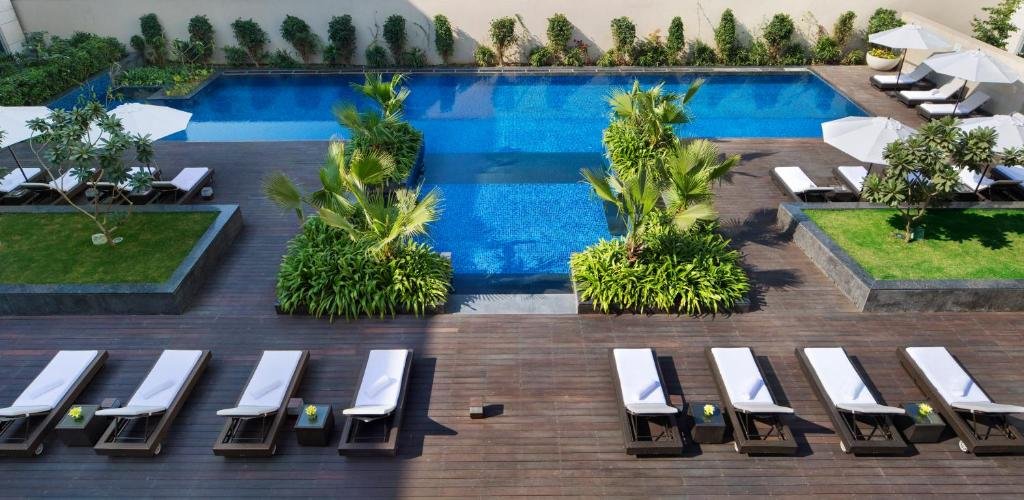 JW Marriott Hotel New Delhi Aerocity with swimming pool