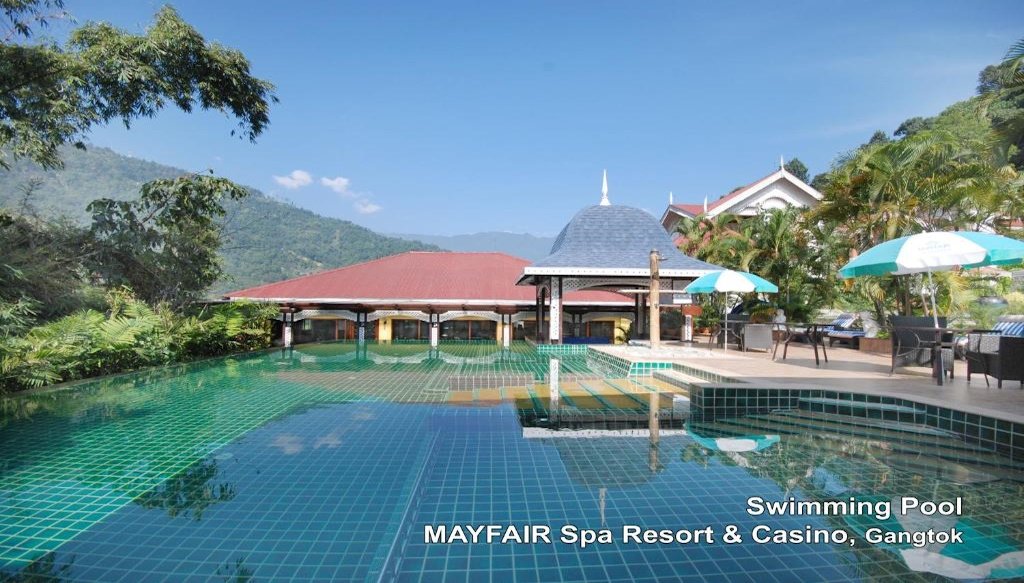 Mayfair Spa Resort & Casino swimming pool