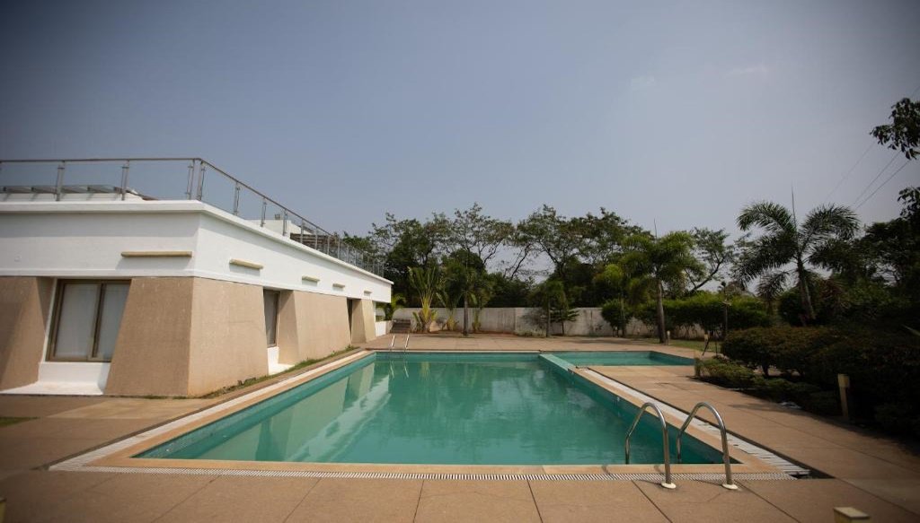 Mizzle Exotica Lonavala swimming pool hotel