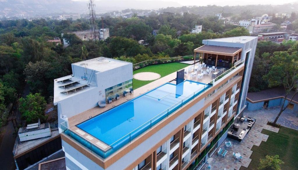 Regenta SGS Greenotel Lonavala hotel swimming pool