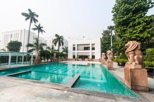 The imperial hotel with swimming pool delhi