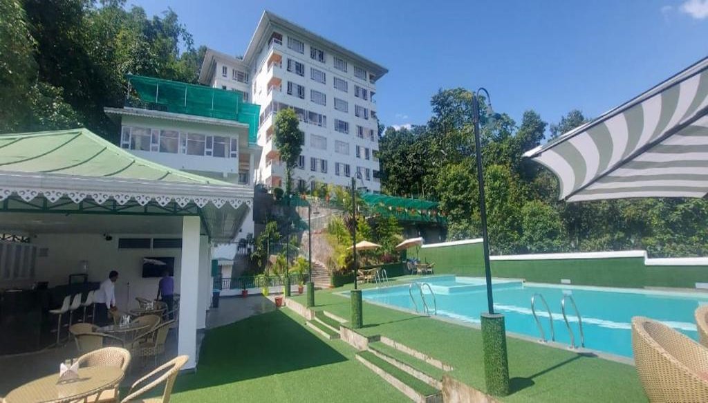 Treenz Hotel Gangtok pool