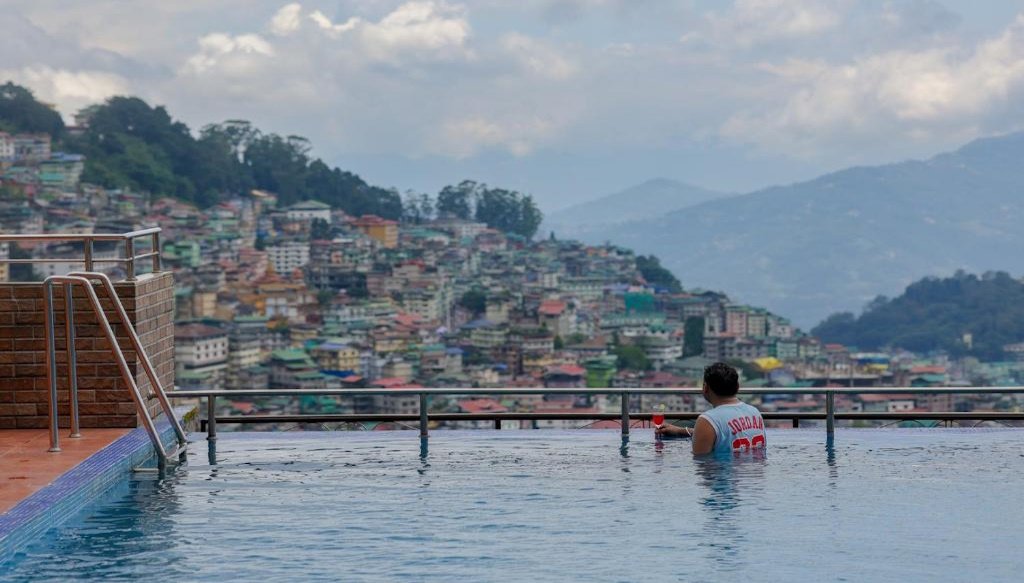 rooftop swimming pool Sinclairs Gangtok