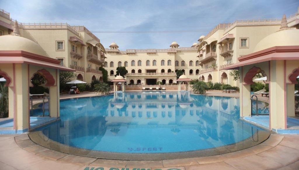 swimming pool hotel Taj Hari Mahal Jodhpur