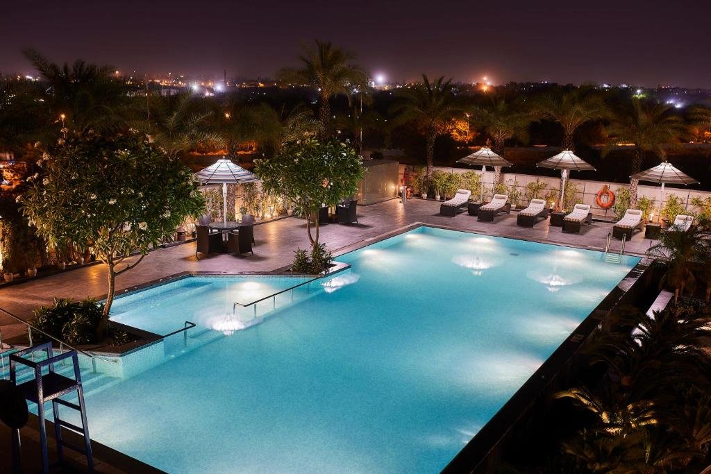 swimming pool in Crowne Plaza New Delhi Rohini