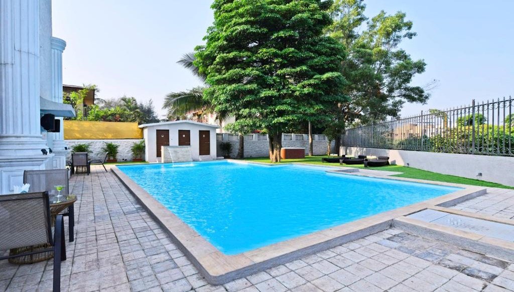 swimming pool in Meritas Countryside Resort Lonavala