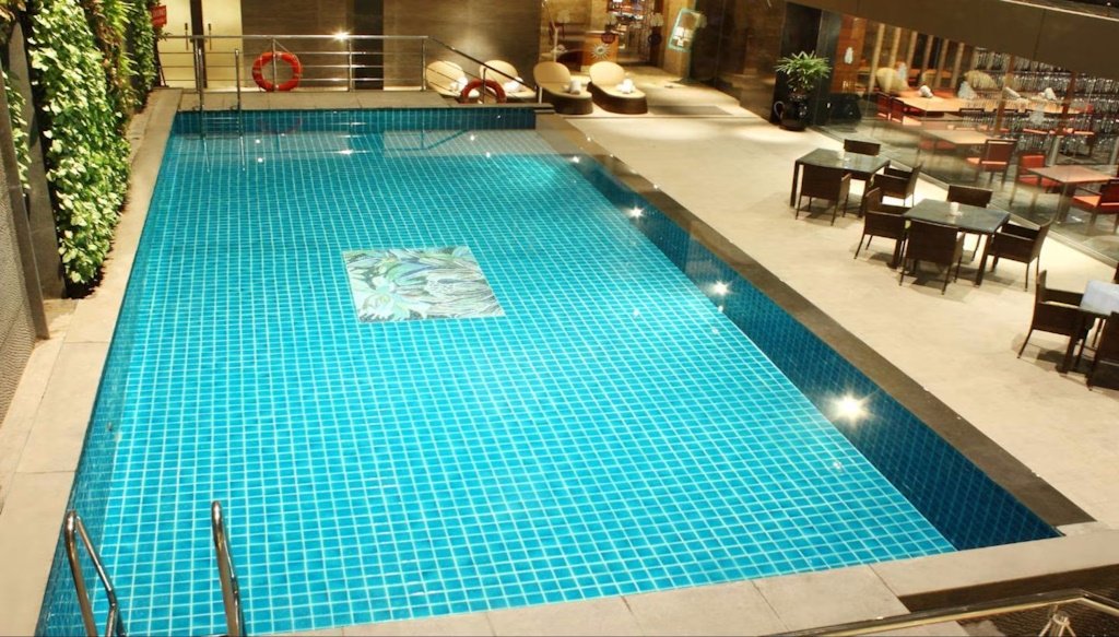 Radisson Blu Hotel Chennai City Centre pool chennai