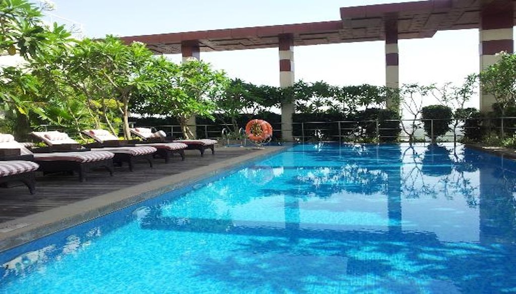 Radisson Blu Hotel with swimming pool indore