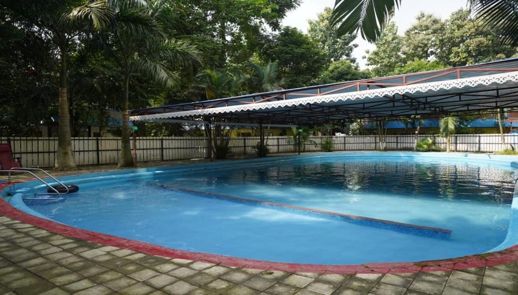 Viramma Resort hotel with pool silliguri