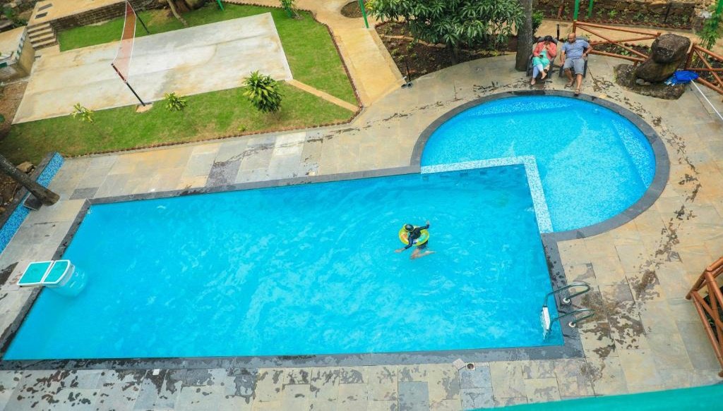 outdoor pool WOW Bison Woods Organic Veg Resort  Yercaud