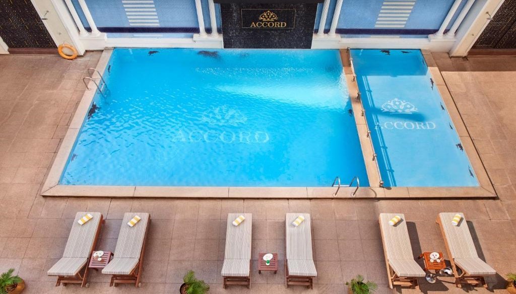 swimming pool hotel Accord Puducherry