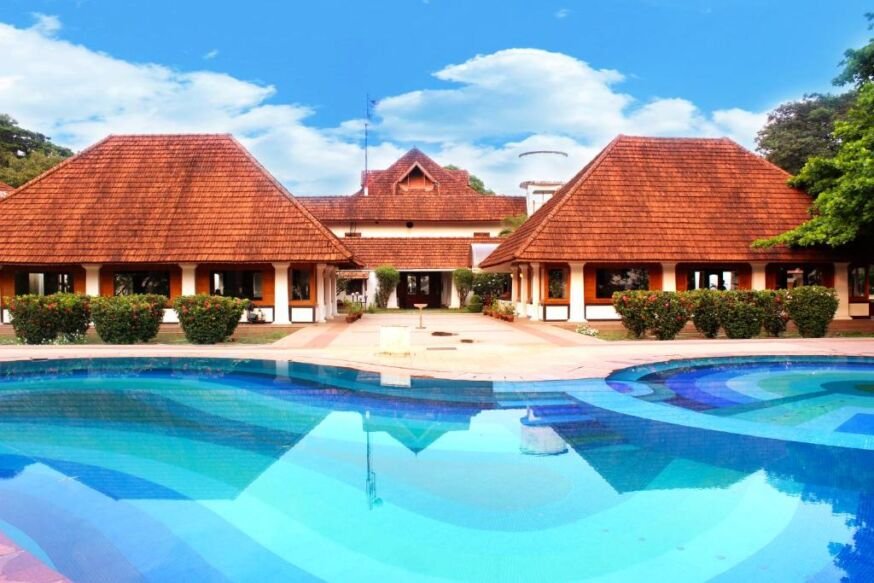 Bolgatty Palace & Island Resort pool