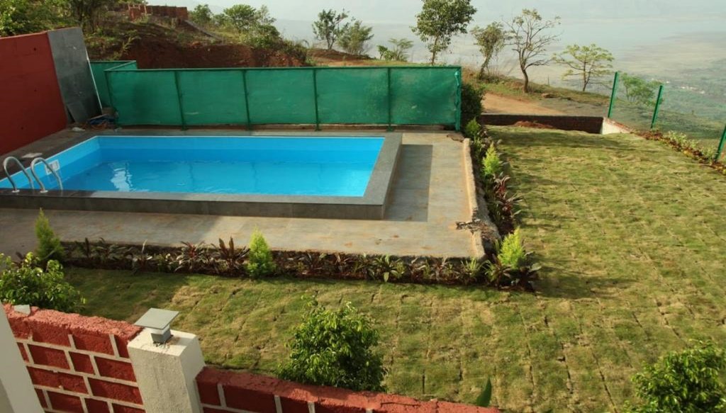 Hillview rooms by 29 bungalow pool panchgani