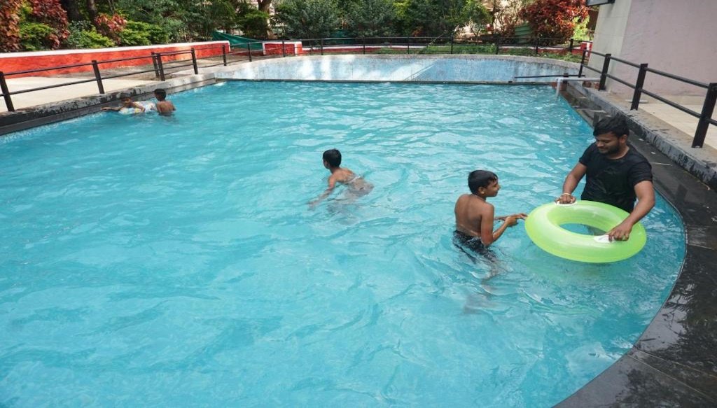 Hotel Pratham Lotus panchgani pool