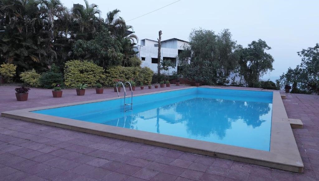 The Dhanhills panchgani hotel swimming pool