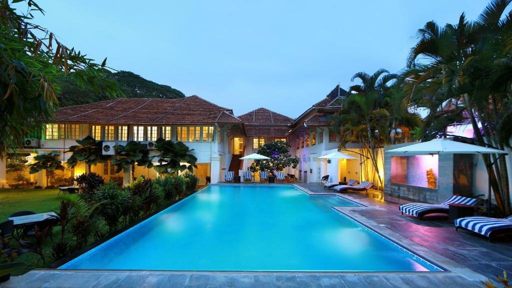 swimming pool Neemrana's Tower House kochi