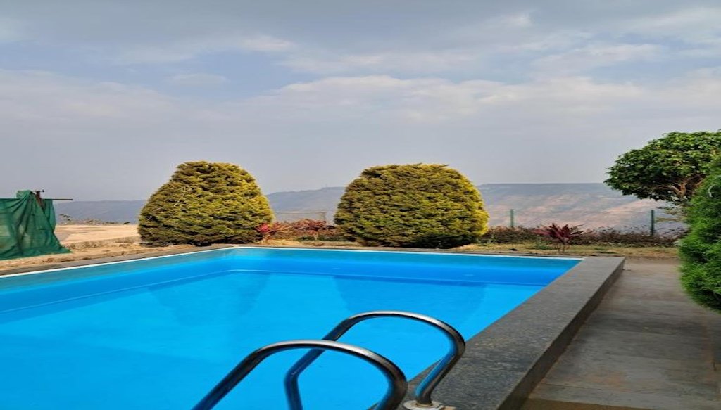 swimming pool panchgani Hillview rooms