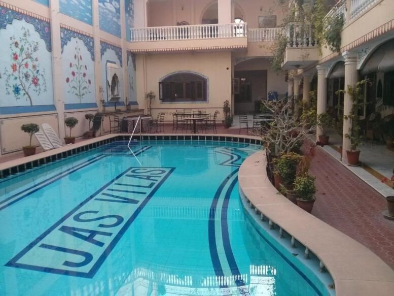 Jasvilas jaipur hotel swimming pool