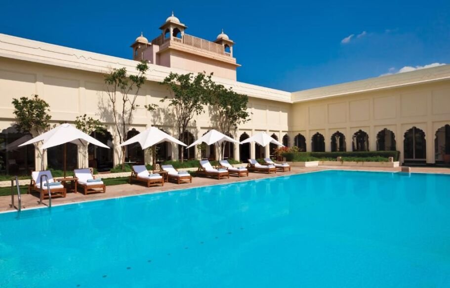 Trident Jaipur hotel swimming pool