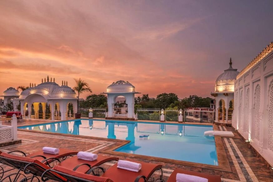 swimming pool hotel jaipur Hotel Rajasthan Palace