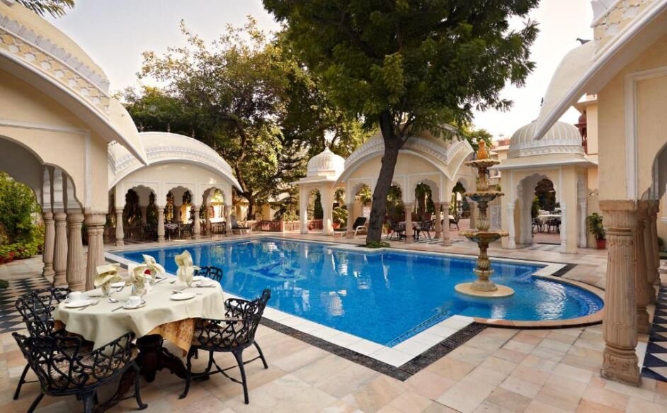 swimming pool jaipur Alsisar Haveli